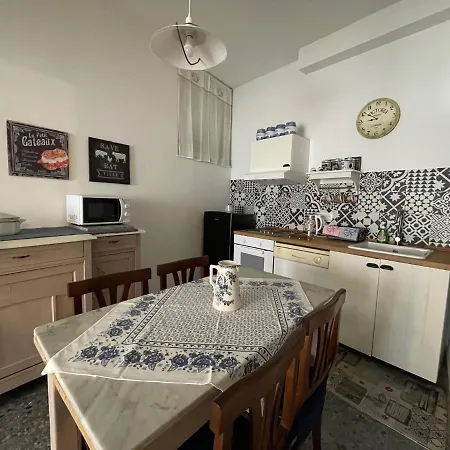 Back To The Past Apartment